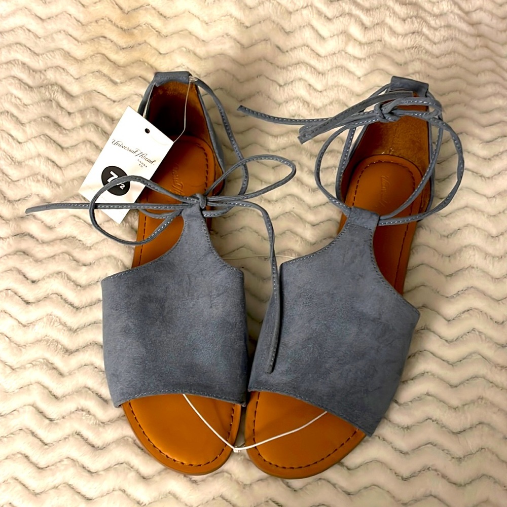 EVERYTHING MUST GO!! Slate Blue Ankle Sandals. NEW! Sz: 7.5